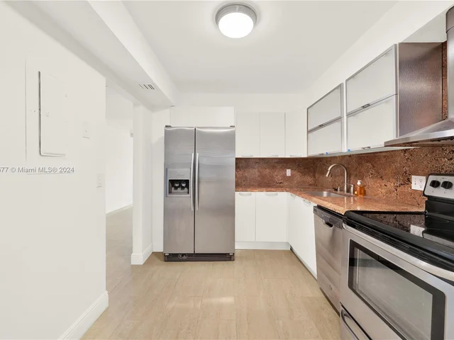 3200 N Course Ln # 216, Pompano Beach FL 33069