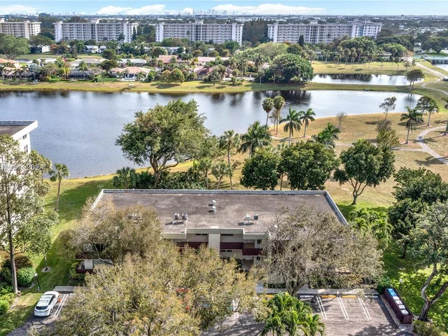 3200 N Course Ln # 216, Pompano Beach FL 33069