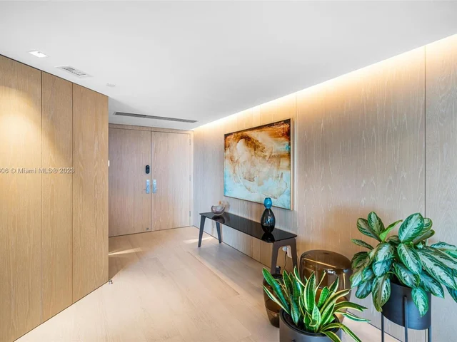 4775 Collins Ave # 2603, Miami Beach FL 33140