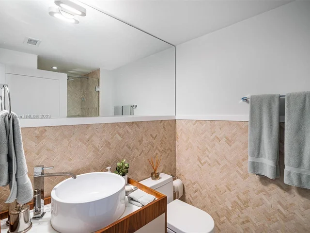 4775 Collins Ave # 2603, Miami Beach FL 33140