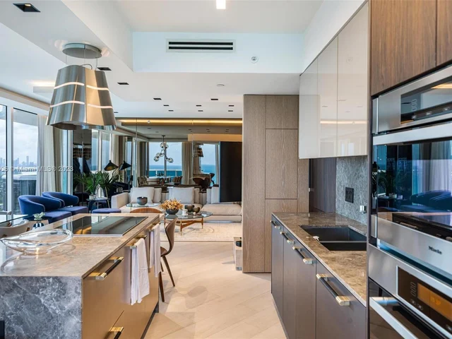 4775 Collins Ave # 2603, Miami Beach FL 33140