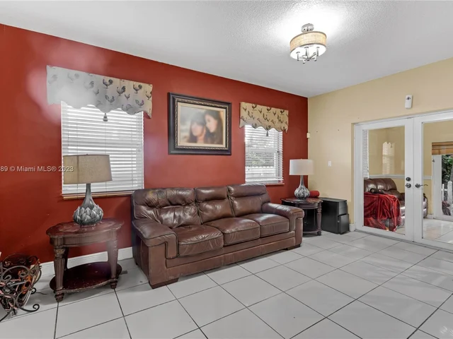 2810 SW 114th Ave, Miami FL 33165