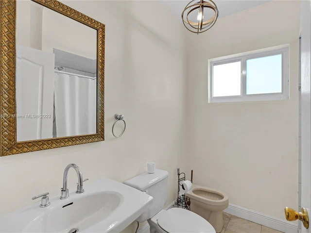 2810 SW 114th Ave, Miami FL 33165