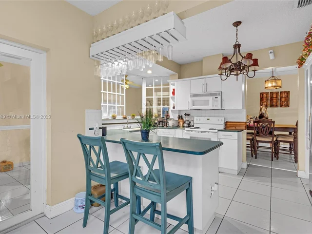 2810 SW 114th Ave, Miami FL 33165