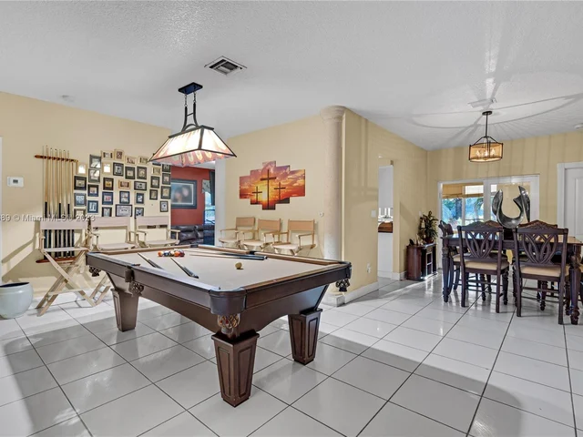 2810 SW 114th Ave, Miami FL 33165