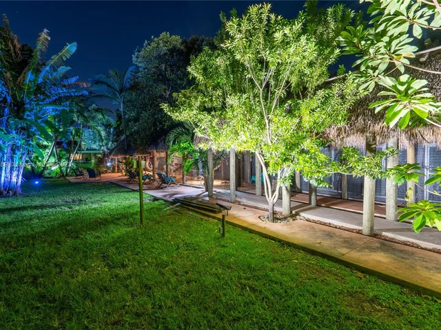 2810 SW 114th Ave, Miami FL 33165