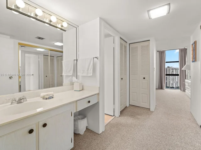 20379 W Country Club Dr # 2433, Aventura FL 33180