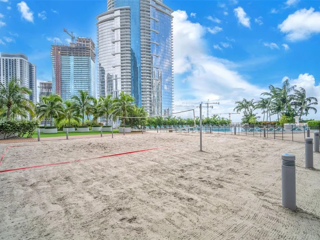 888 Biscayne Blvd # 4111, Miami FL 33132