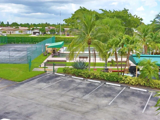 6700 Royal Palm Blvd # 303D, Margate FL 33063