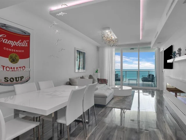 3801 Collins Ave # 1104, Miami Beach FL 33140