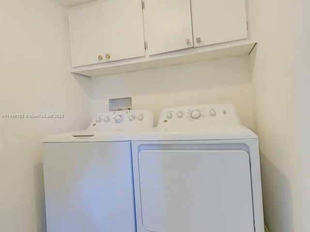 2222 NE 7th St # 12, Hallandale Beach FL 33009