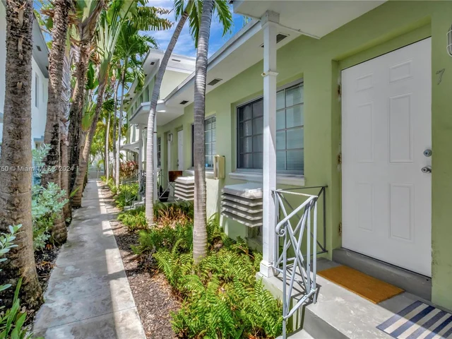 1561 Lenox Ave # 7, Miami Beach FL 33139