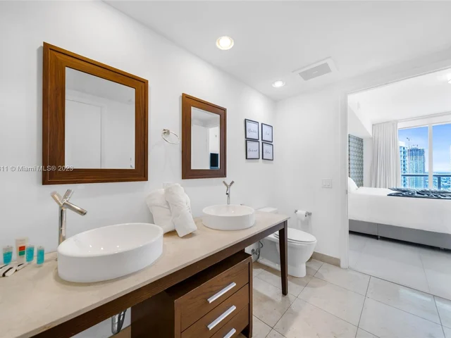 485 Brickell Ave # 3607, Miami FL 33131