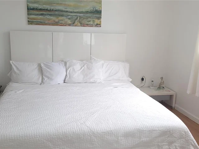 1200 Brickell Bay Dr, Miami FL 33131