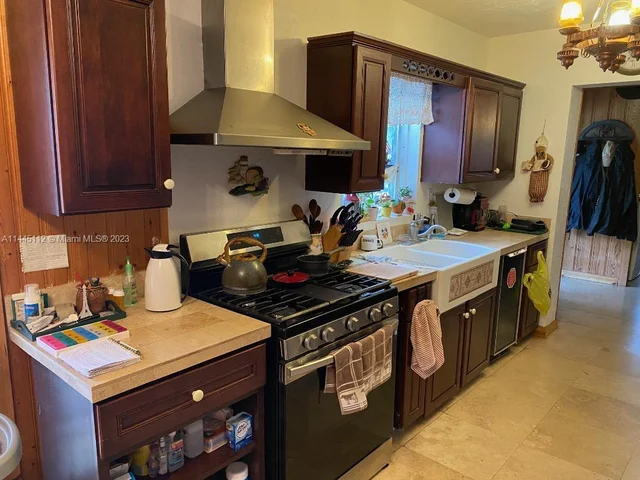 20250 SW 155th Ave, Miami FL 33187