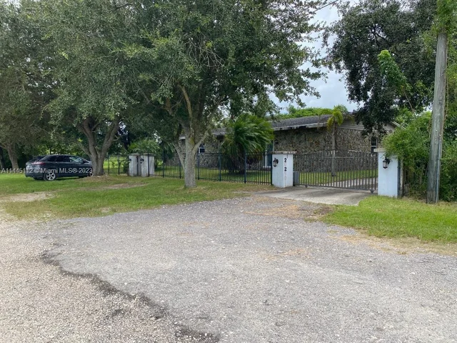 20250 SW 155th Ave, Miami FL 33187