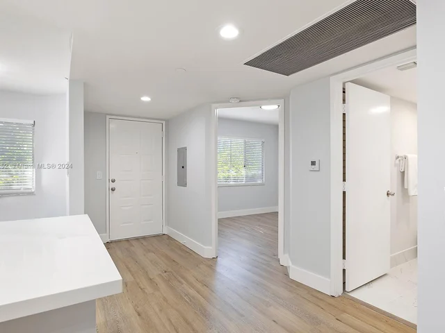 900 SW 142nd Ave # 113L, Pembroke Pines FL 33027