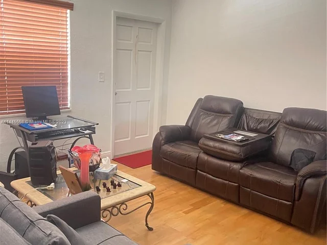 3671 SW 10th St # 9B, Miami FL 33135