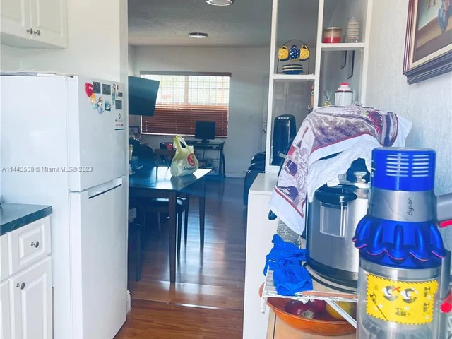 3671 SW 10th St # 9B, Miami FL 33135