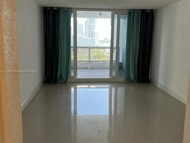 1717 N Bayshore Dr # 1638, Miami FL 33132