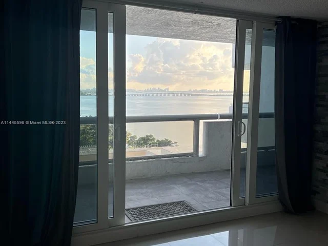 1717 N Bayshore Dr # 1638, Miami FL 33132