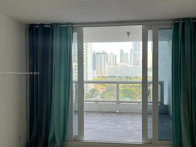 1717 N Bayshore Dr # 1638, Miami FL 33132