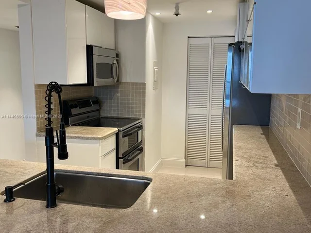 1717 N Bayshore Dr # 1638, Miami FL 33132