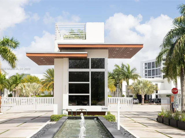 3335 NW 82nd Ct, Doral FL 33122