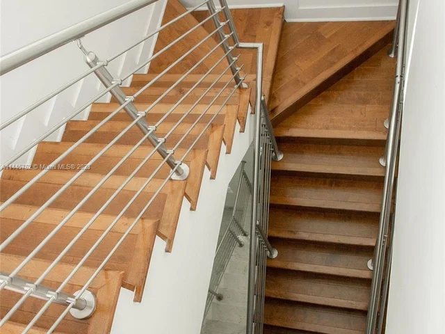 3335 NW 82nd Ct, Doral FL 33122