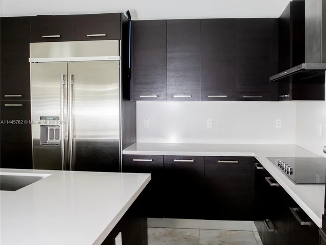 3335 NW 82nd Ct, Doral FL 33122