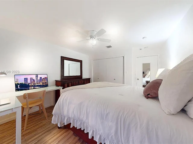 19490 SW 334th St, Homestead FL 33034