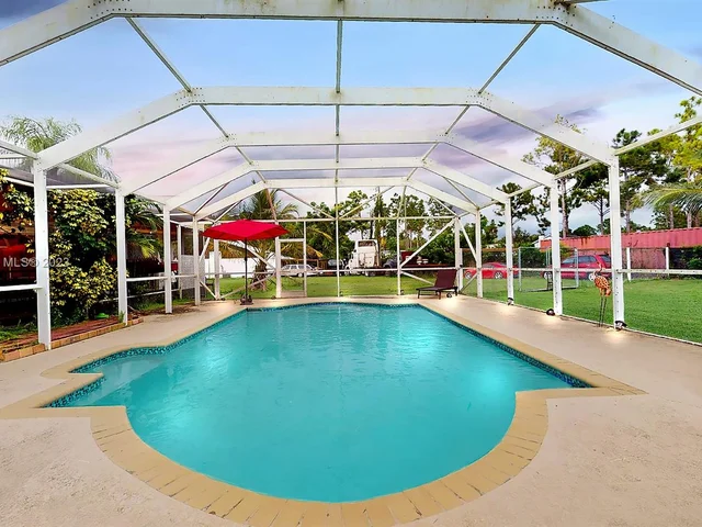 19490 SW 334th St, Homestead FL 33034