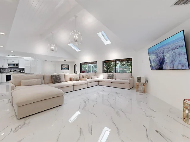 19490 SW 334th St, Homestead FL 33034