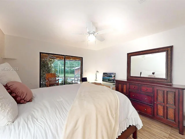 19490 SW 334th St, Homestead FL 33034