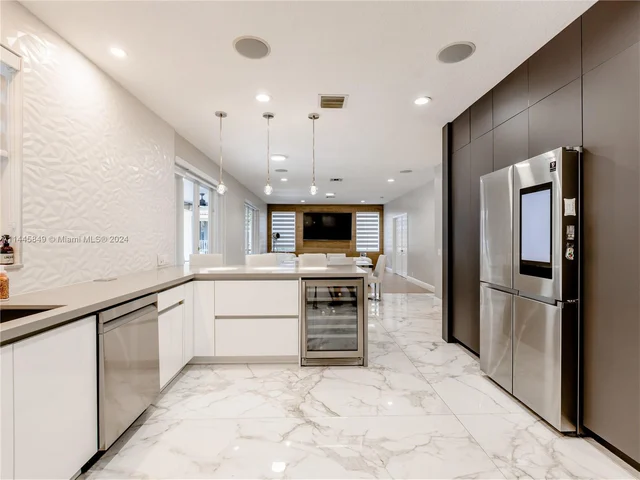 1159 Skylark Dr, Weston FL 33327