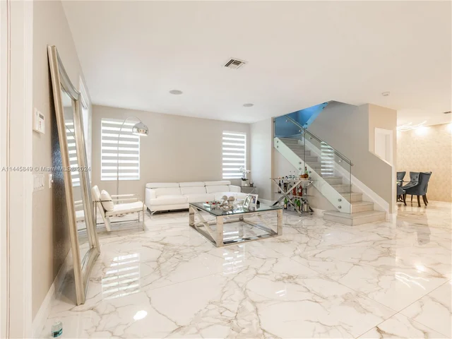 1159 Skylark Dr, Weston FL 33327