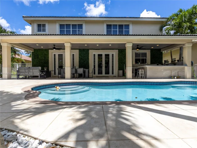 1159 Skylark Dr, Weston FL 33327