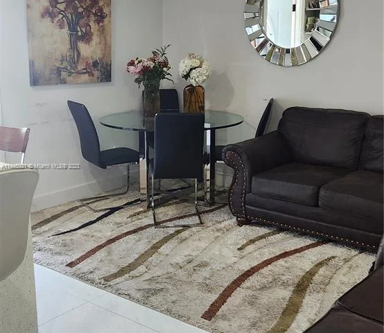 150 NW 17th Ct, Miami FL 33125