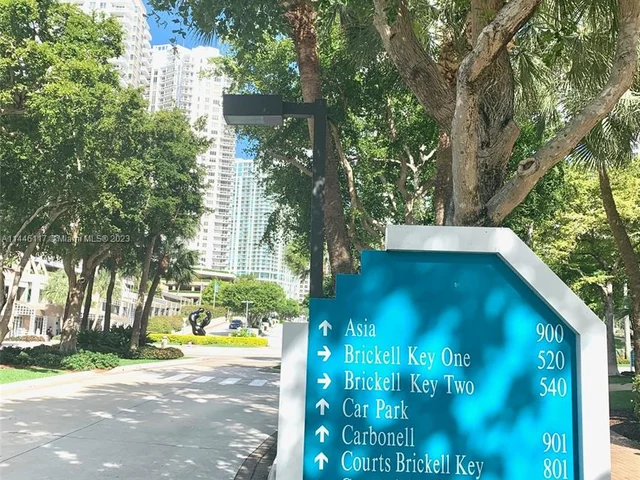900 Brickell Key Blvd # 2101, Miami FL 33131