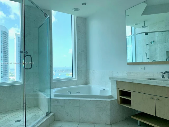 900 Brickell Key Blvd # 2101, Miami FL 33131