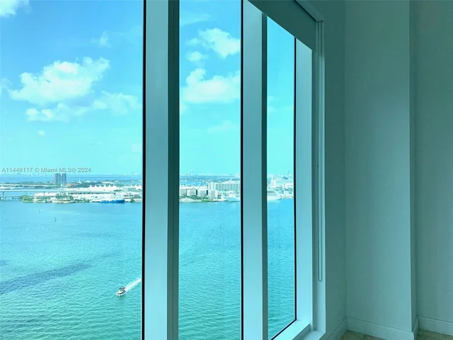 900 Brickell Key Blvd # 2101, Miami FL 33131