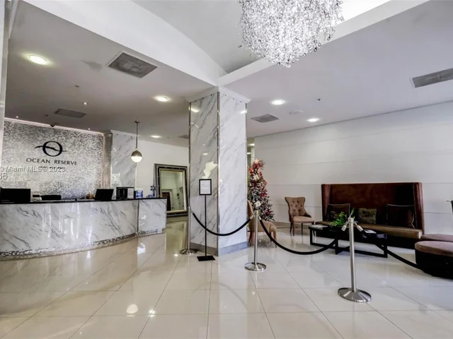 19370 E Collins Ave # 207, Sunny Isles Beach FL 33160