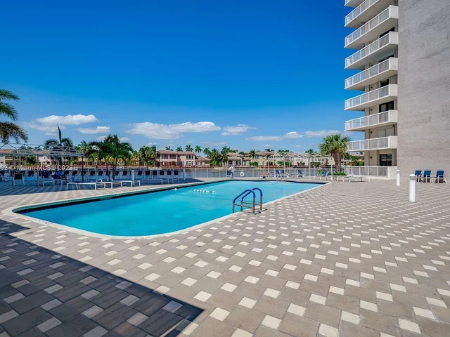 1500 S Ocean Dr # 9J, Hollywood FL 33019