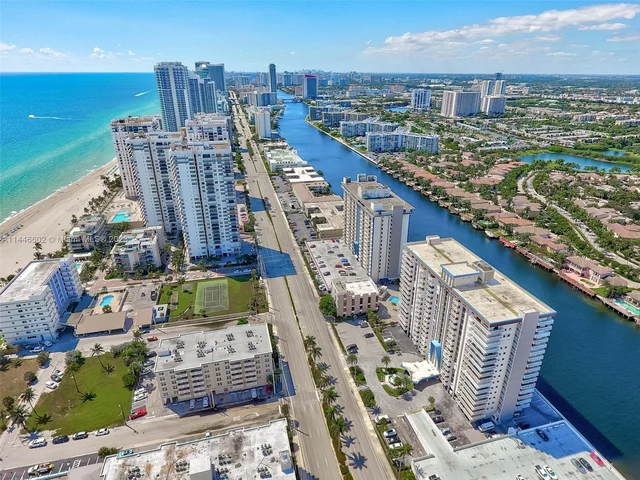 1500 S Ocean Dr # 9J, Hollywood FL 33019