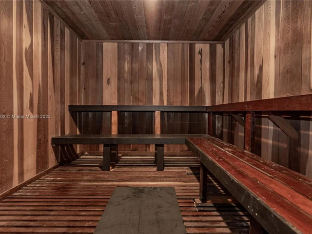 1500 S Ocean Dr # 9J, Hollywood FL 33019