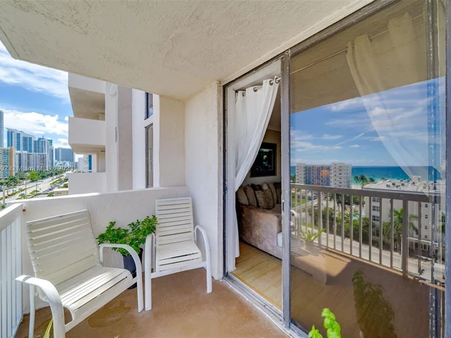 1500 S Ocean Dr # 9J, Hollywood FL 33019