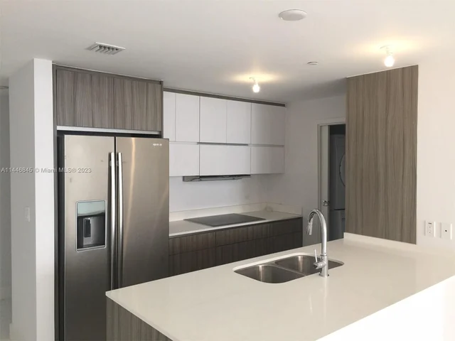 600 NE 27 ST # 2304, Miami FL 33137