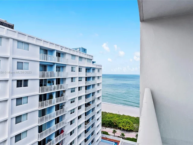 6917 Collins Ave # 1512, Miami Beach FL 33141
