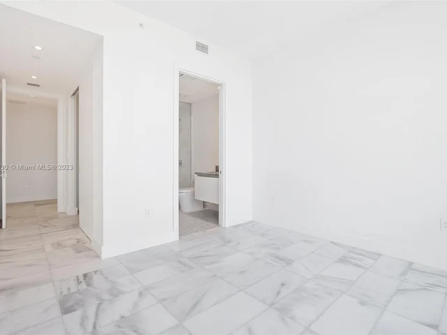 700 NE 26th Terr # 1801, Miami FL 33137