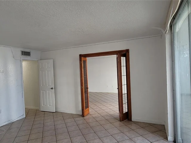 5055 NW 7th St # 610, Miami FL 33126